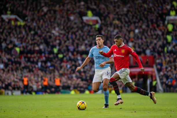 引人注目的 引人注目的