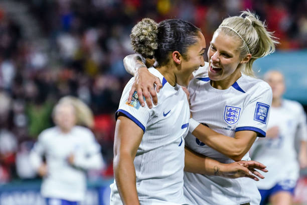 强大的扑救 强大的扑救